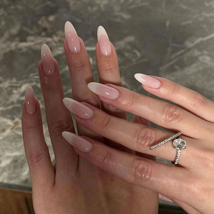 Elegante Press-On-Nagelspitzen Karnz