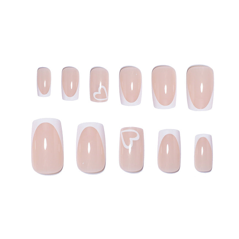 Elegante herzverzierte Nagelverlängerungen Karnz