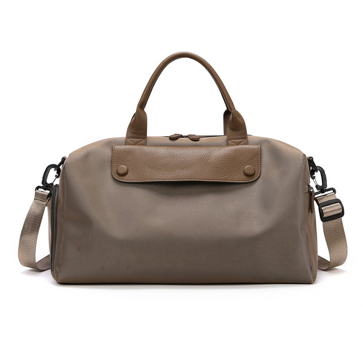 Stylische lederähnliche Reisetasche