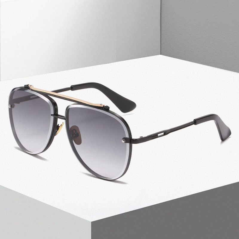 Damen Oversized Piloten-Sonnenbrille mit verstellbaren Nasenpolstern und hochwertigem Metallrahmen Karnz