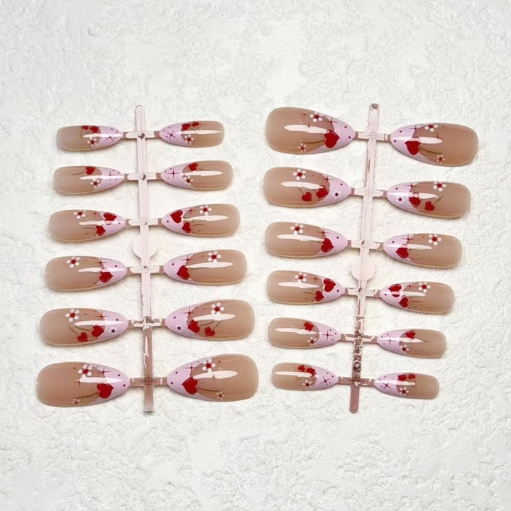 Dekorative Nagelkunst