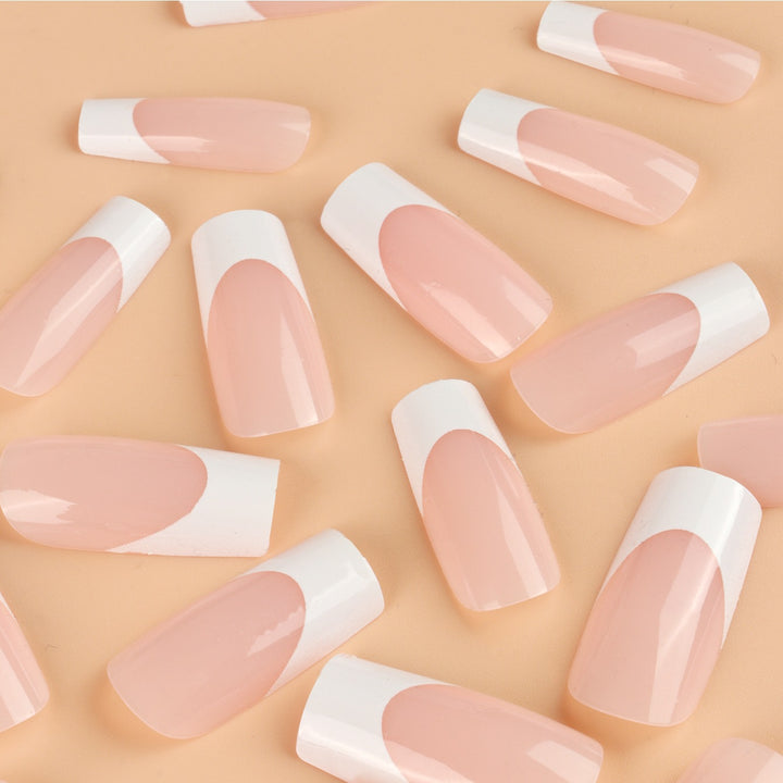 Elegantes French Tip Press-On Nail Set Karnz