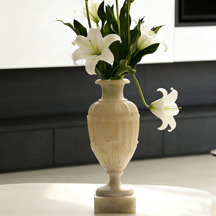 Elegante handgefertigte Alabaster-Dekorvase