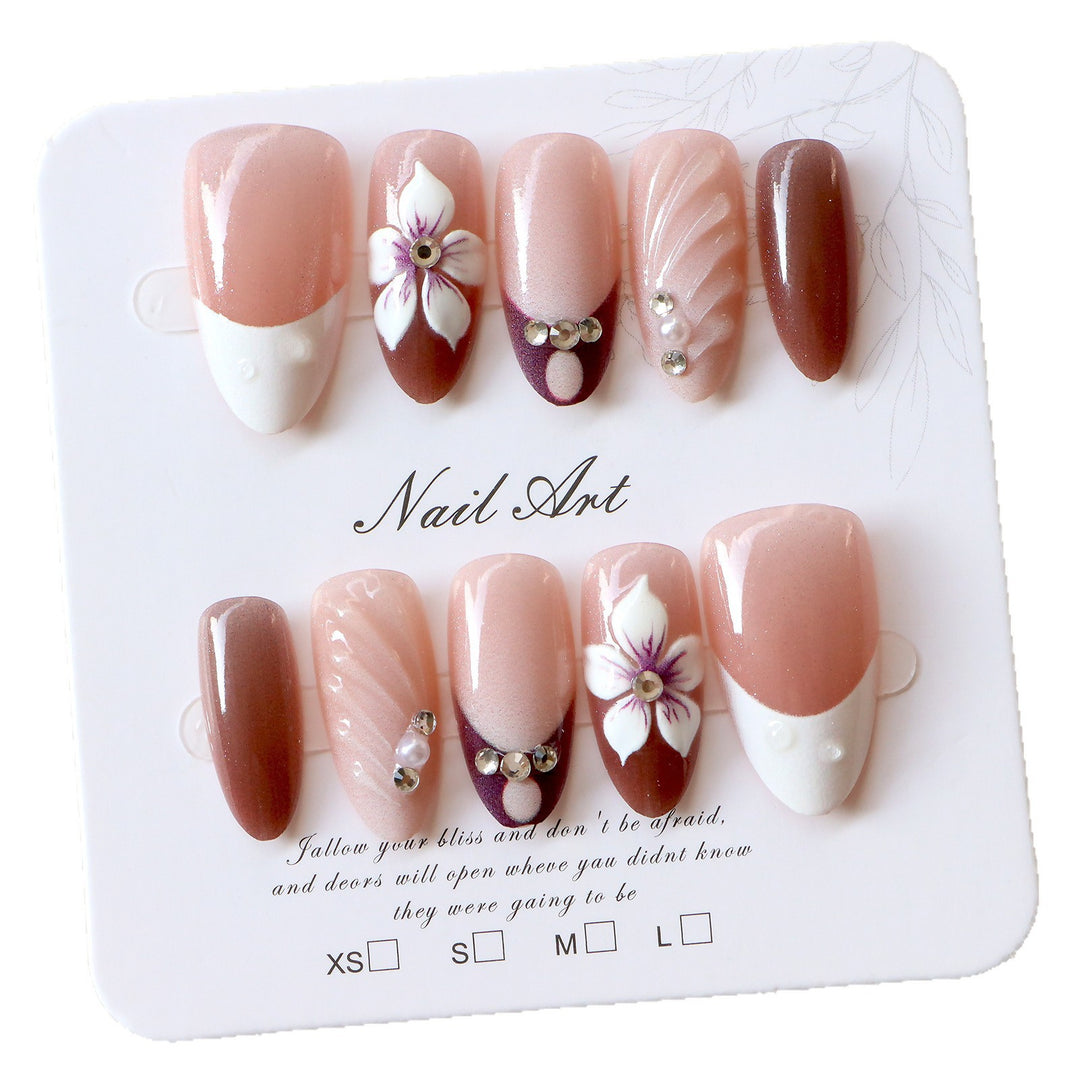 Dekorative Nagelkunst Karnz