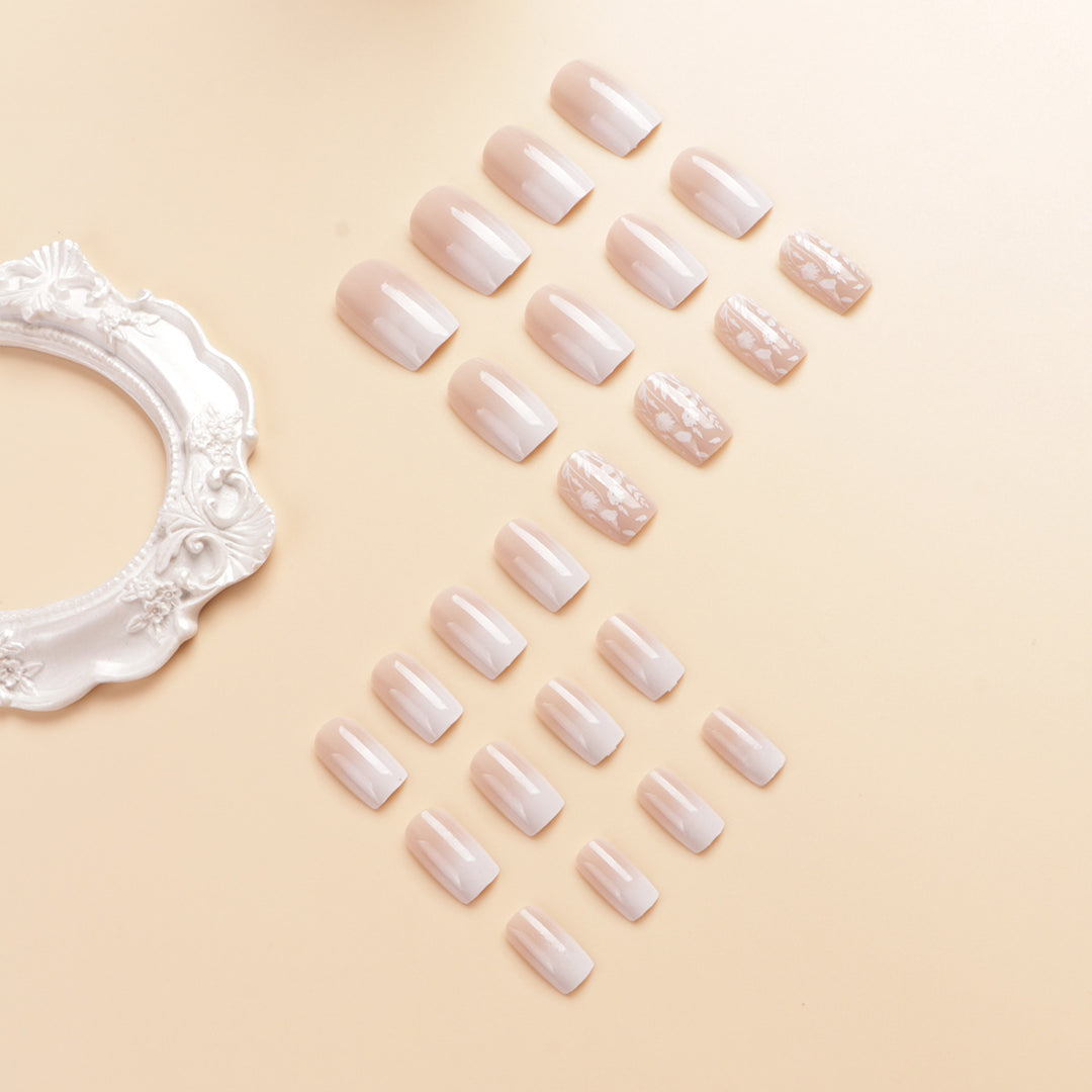 Elegantes Ombre Press-On Nagelkunst Set Karnz