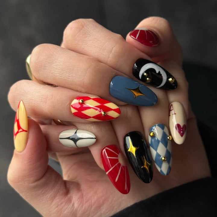 Kunstfingernägel mit Kreativem Design Karnz