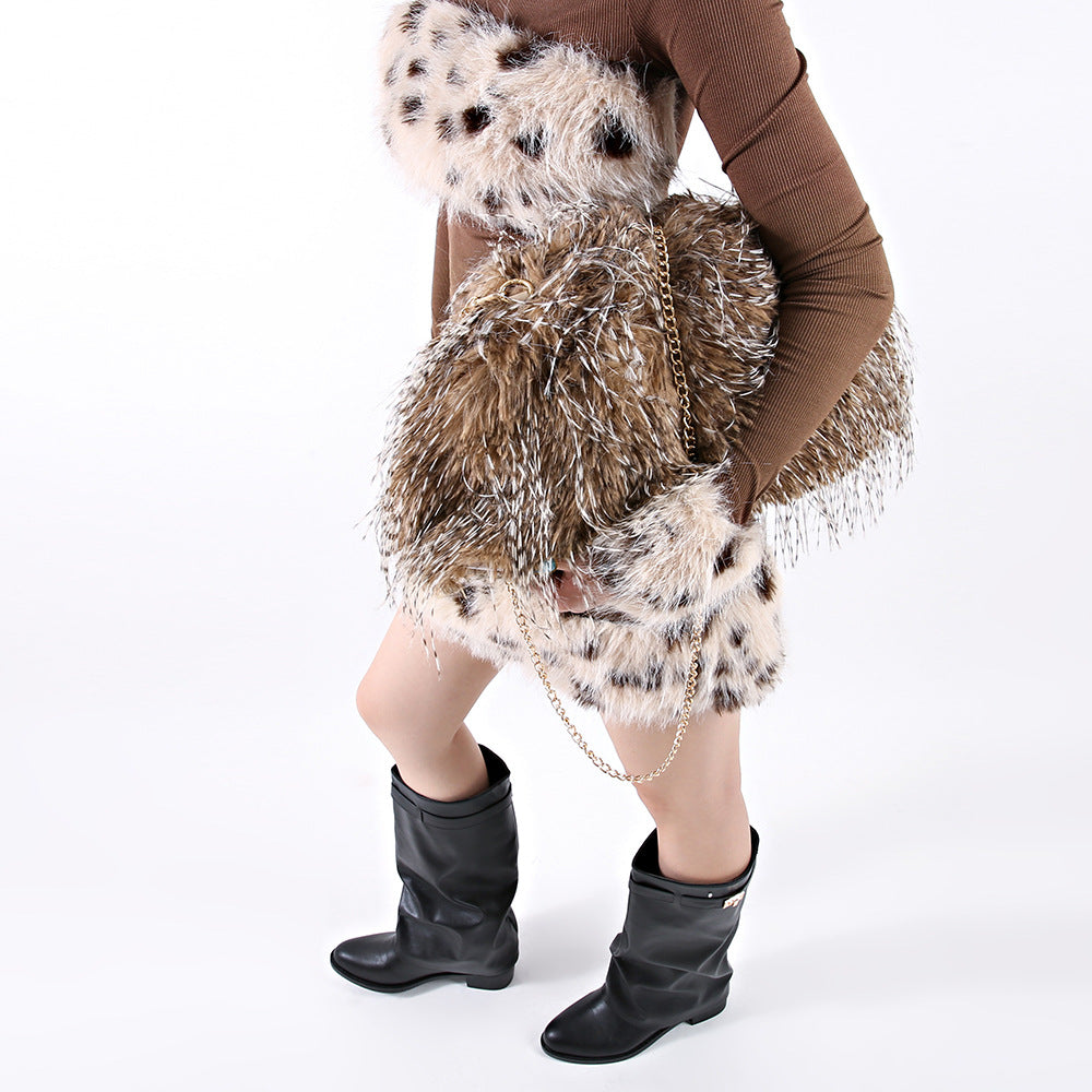 Fluffige Flauschtasche