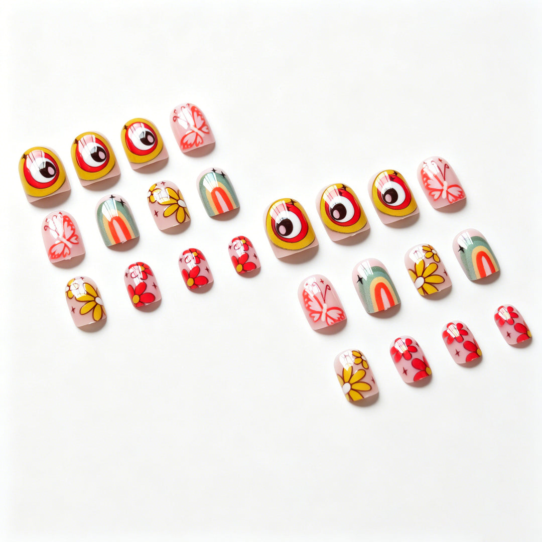 Lebhaftes Künstlerisches Nageldesign