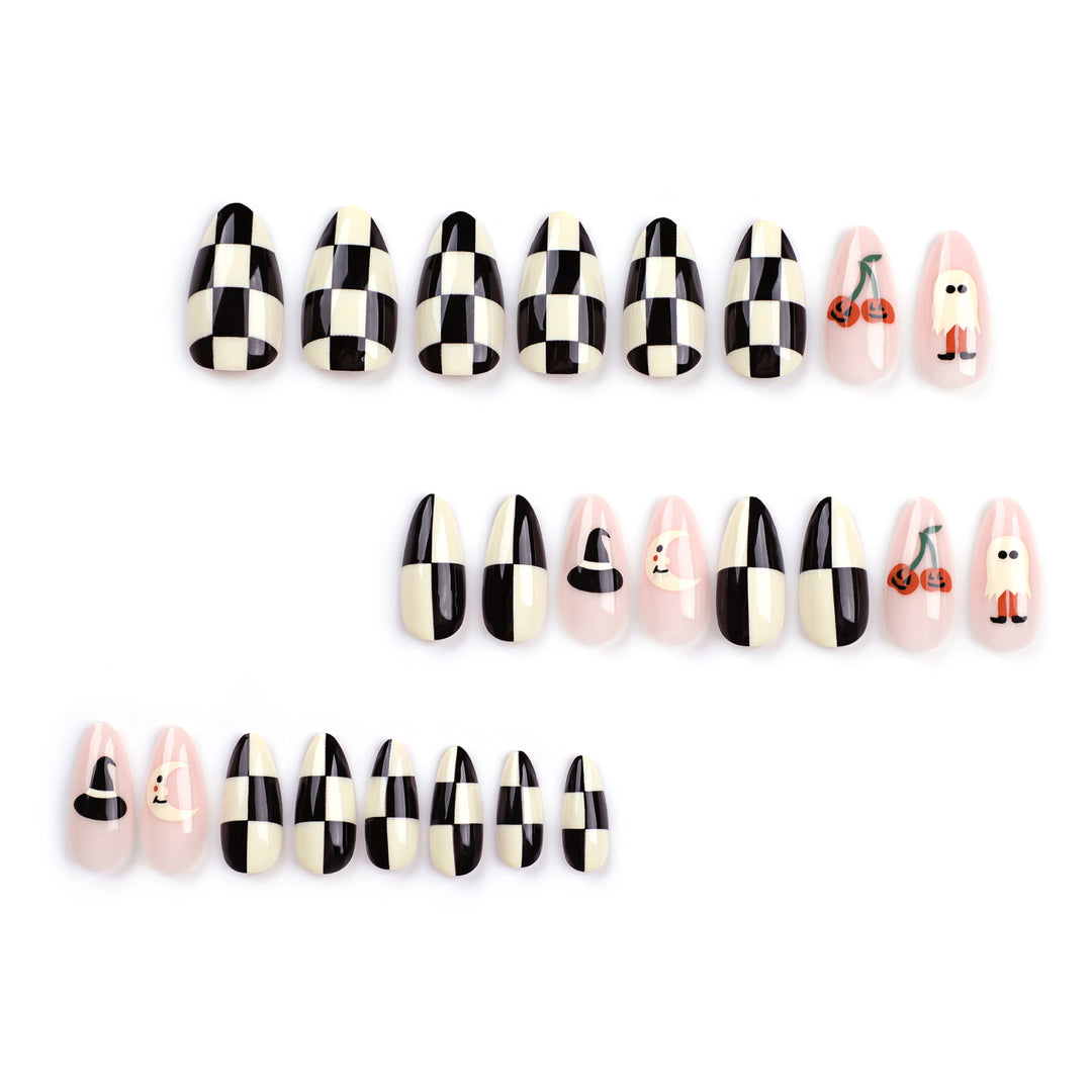 Künstliche Nagelkunst im Halloween-Design Karnz