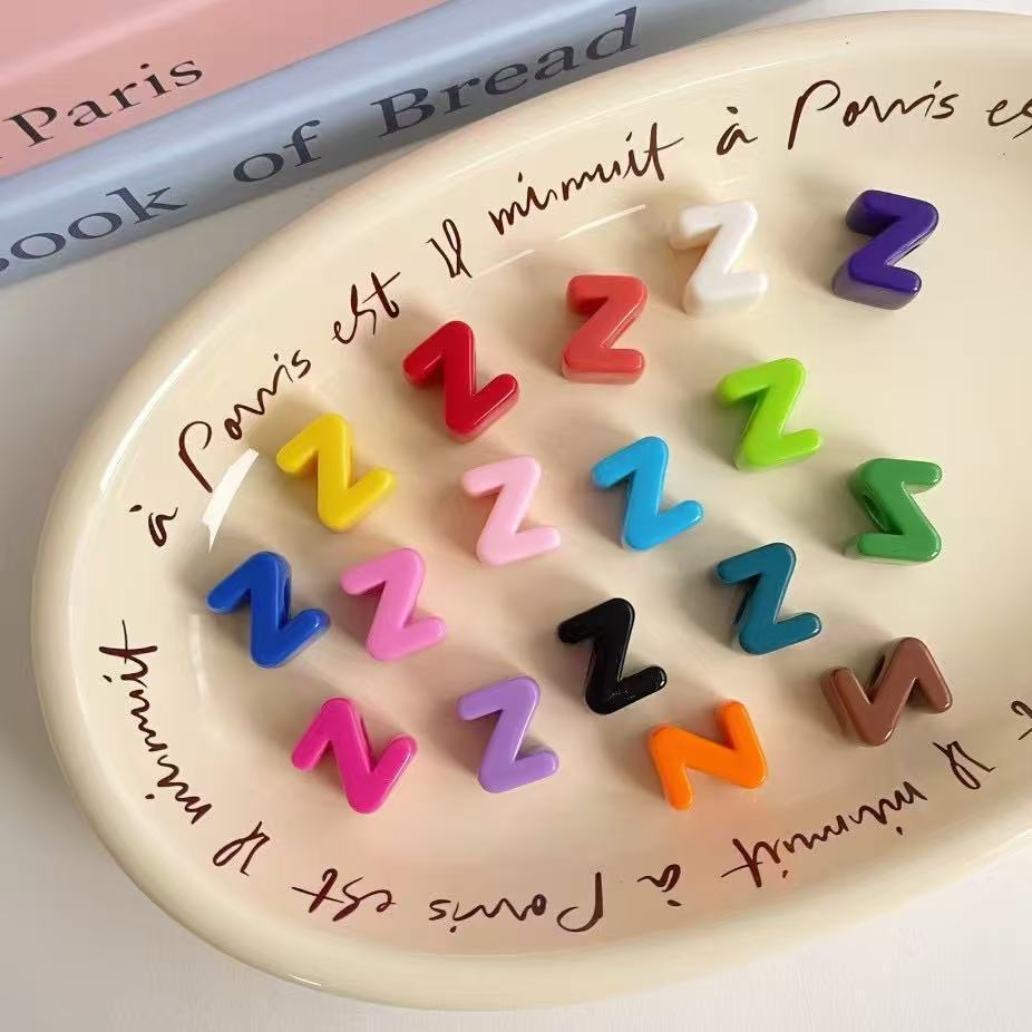 Kreativer Alphabet Buchstaben Schlüsselanhänger Karnz