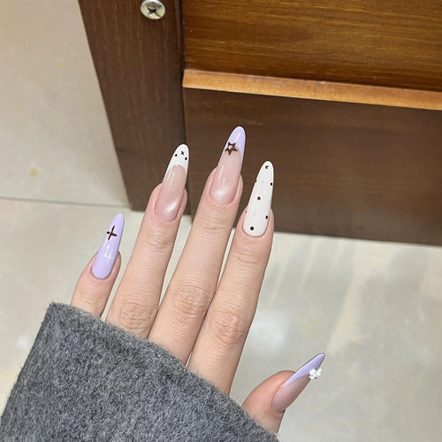 Kreative dekorative Nageltips