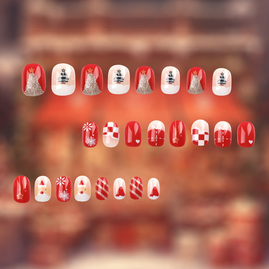 Festliche Nagelkunst mit Weihnachtsmotiven Karnz
