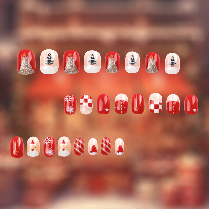 Festliche Nagelkunst mit Weihnachtsmotiven Karnz