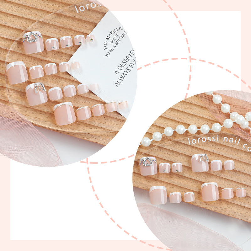 Elegantly Gestyltes Französisches Spitzen Nagelkunst-Set Karnz