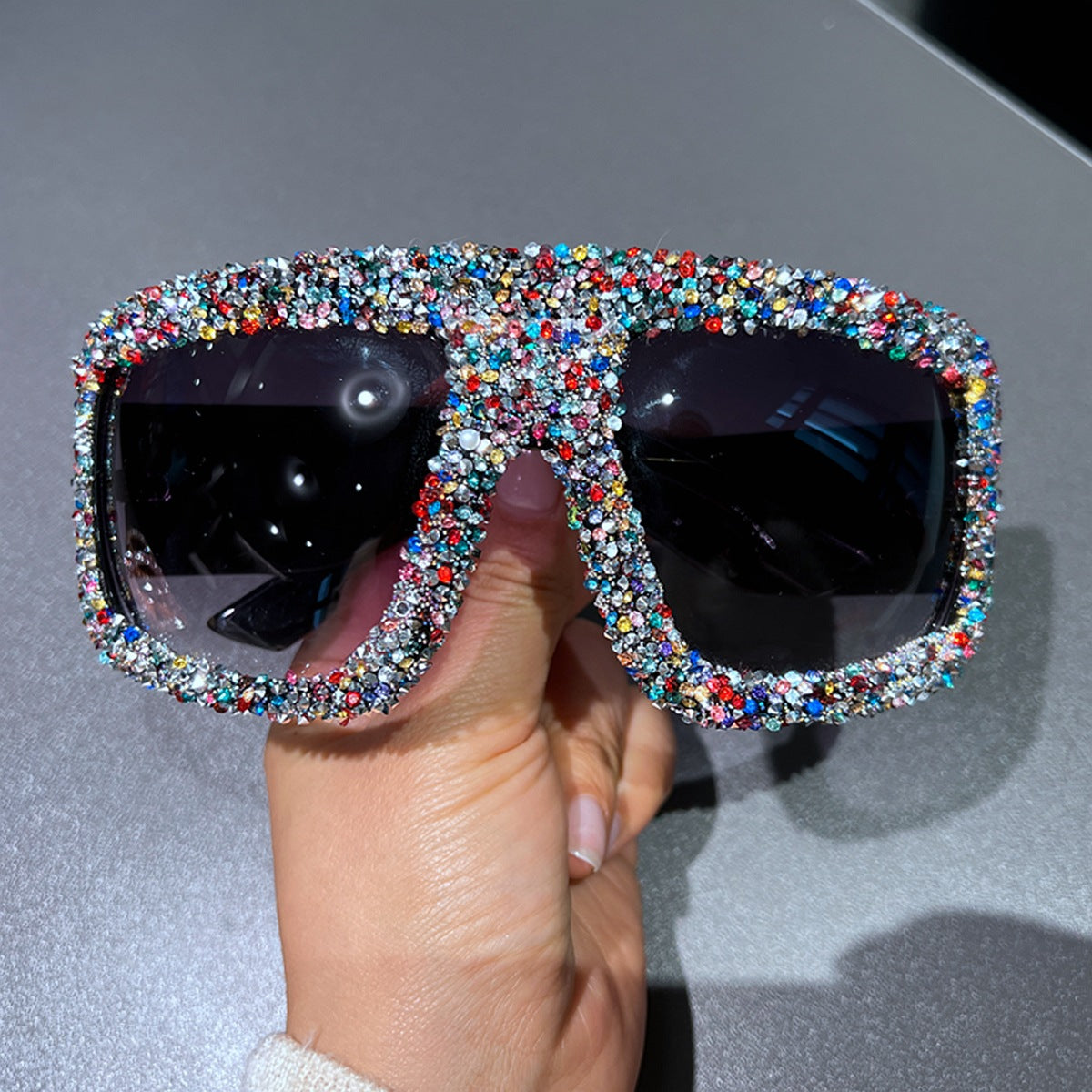 Damen extravagante Kristall-Sonnenbrille Karnz