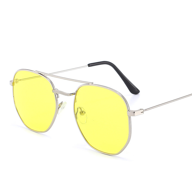 Damen Sonnenbrille mit ovalem Rahmen und schützendem Verlaufsglas Karnz