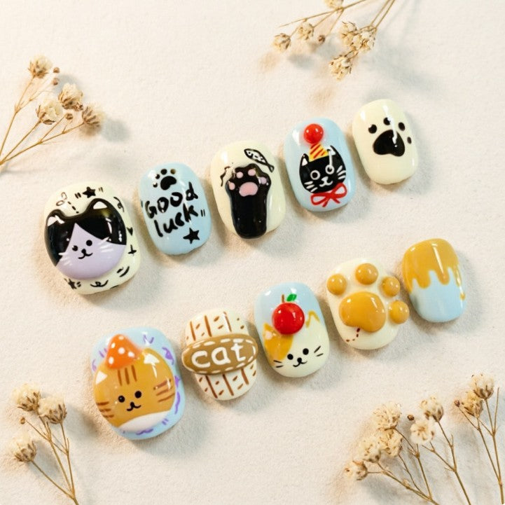 Künstlerische Nagelkunst Karnz