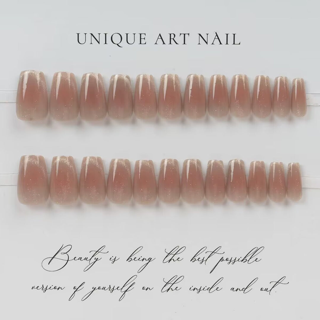 Elegante Nagelkunst Karnz