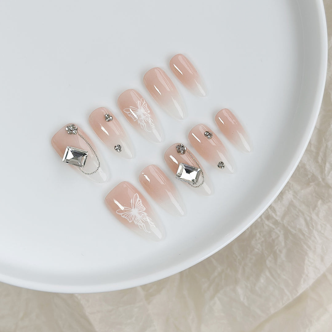 Künstlerisches Schmetterlingsdesign Press-On Nagelset