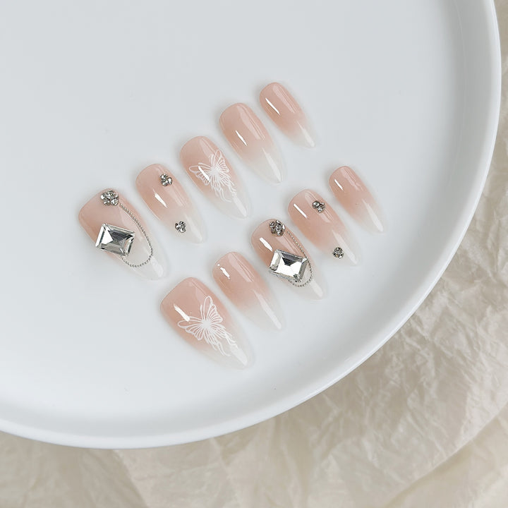 Künstlerisches Schmetterlingsdesign Press-On Nagelset