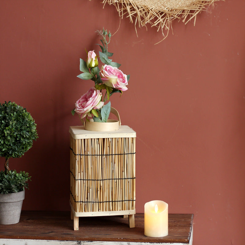 Stilvolle Laterne aus Naturmaterialien Karnz