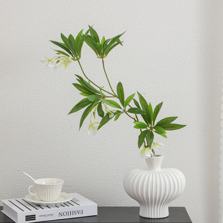 Elegante Künstliche Pflanze mit Blüten Karnz