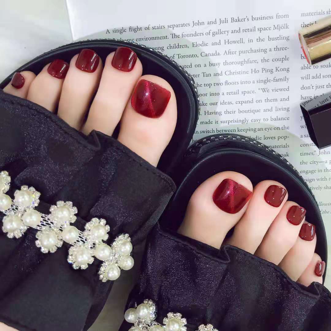 Dekorative Pediküre Nagelkunst Karnz