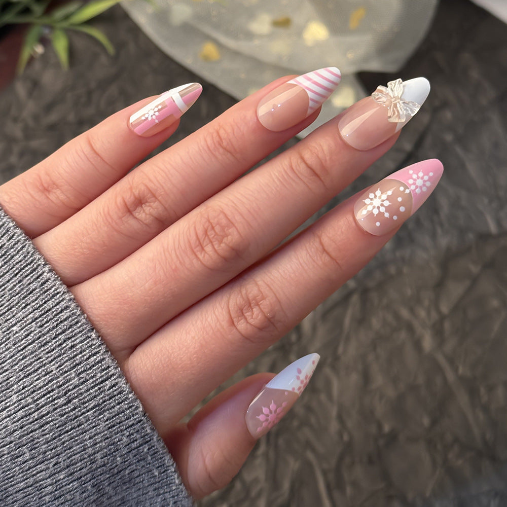 Elegantes Press-On-Nagelkunst-Set Karnz