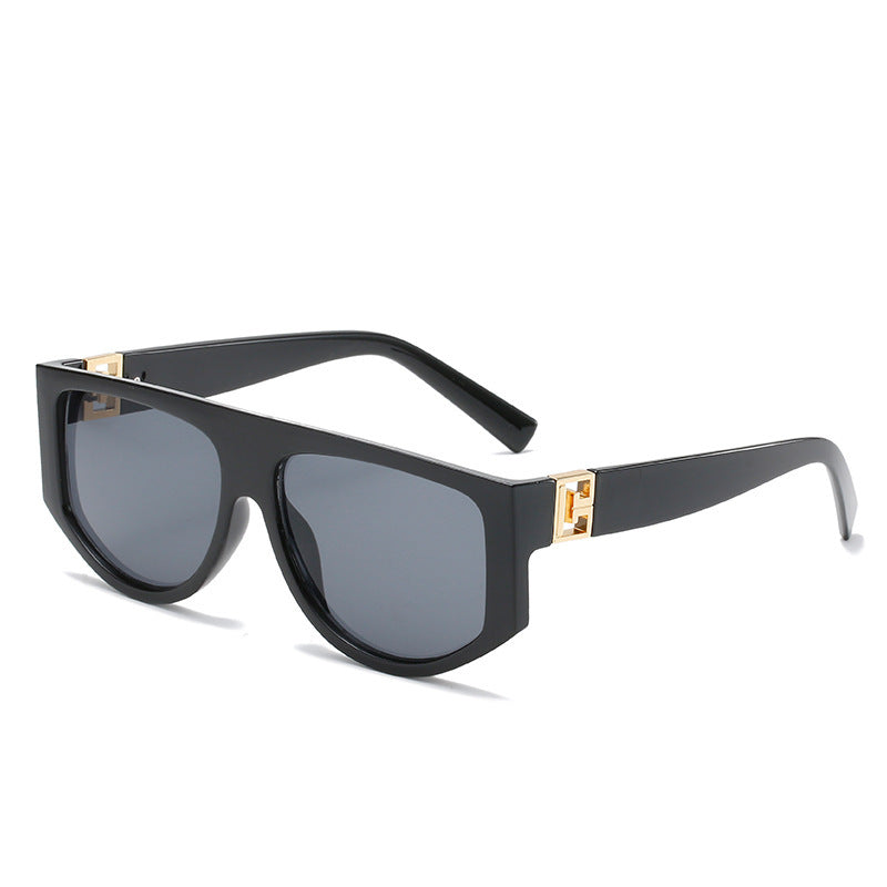 Oversized Shield-Sonnenbrille mit metallischen Akzenten Karnz