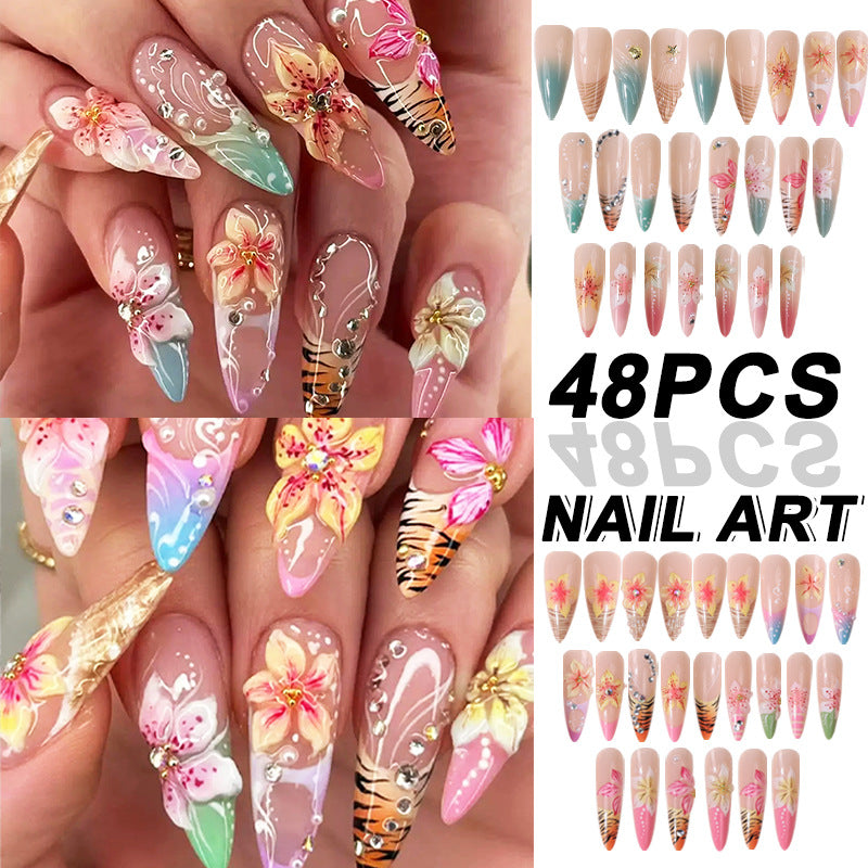 Premium Dekorative Press-On Nagelset Karnz