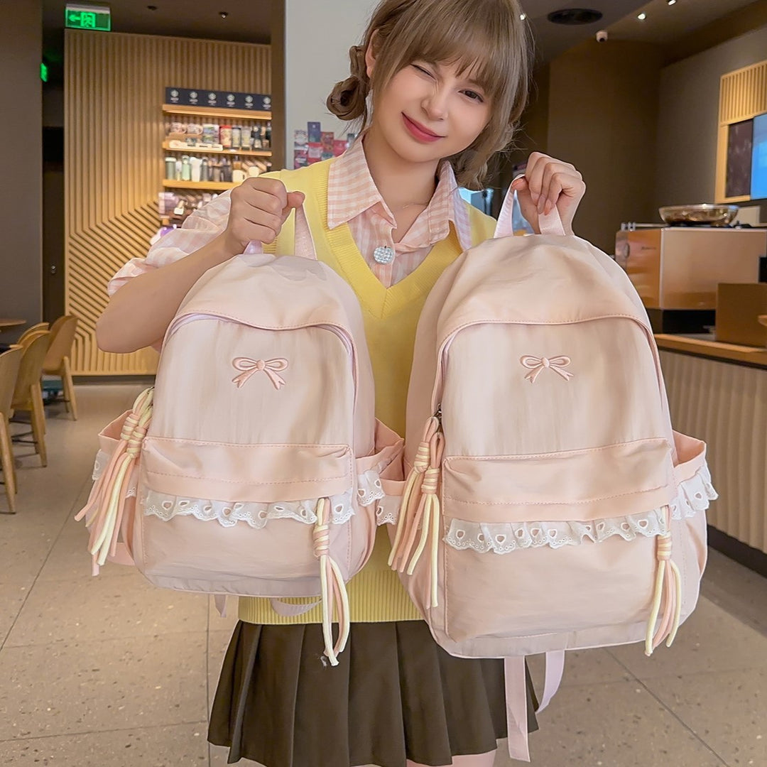 Stilvoller Bestickter Rucksack mit Schleifenakzent Karnz