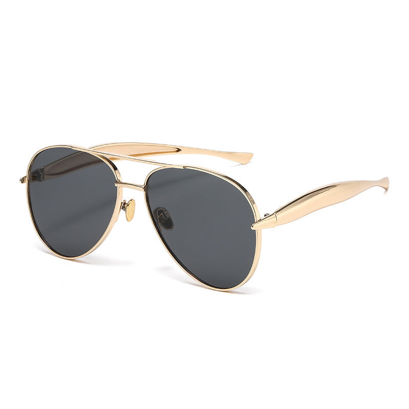 Damen exklusive Designer-Brille mit eleganten Details und hochwertigem Metallrahmen Karnz