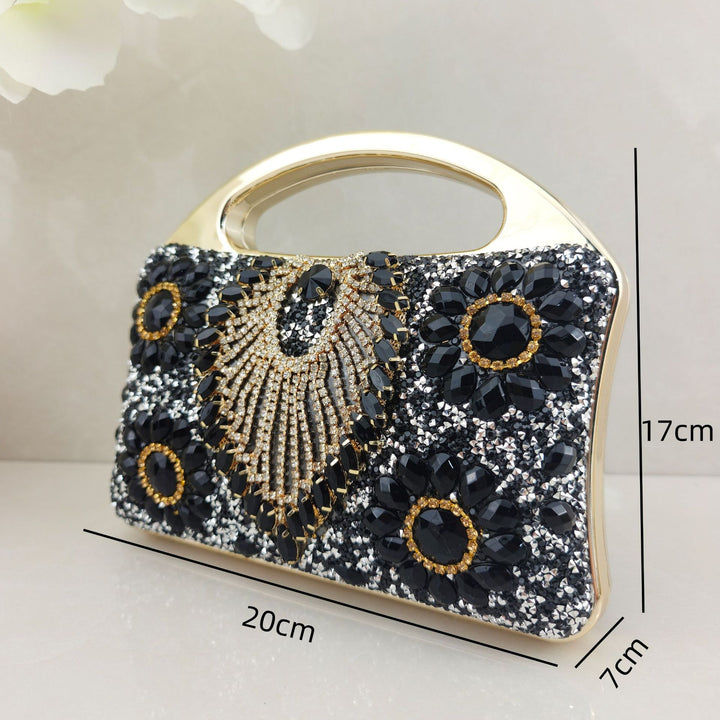 Elegante mit Kristallen verzierte Handtasche