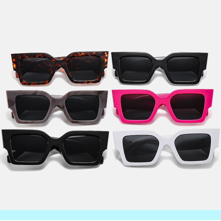Damen Designer-Sonnenbrille mit auffälligem geometrischen Rahmen Karnz