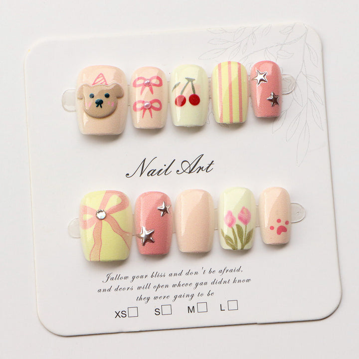 Verspielte Themen Press-On Nagelkunst