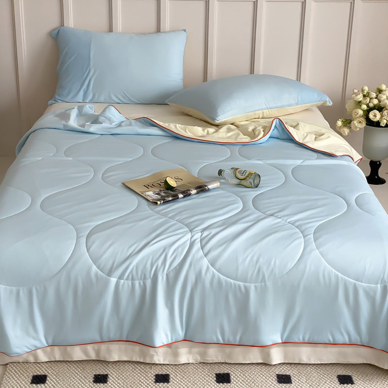 Leichte Steppdecke aus Mikrofaser-Satin, atmungsaktiv und hypoallergen