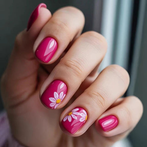 Kunstnägel mit floralem Design und Hochglanzfinish Karnz