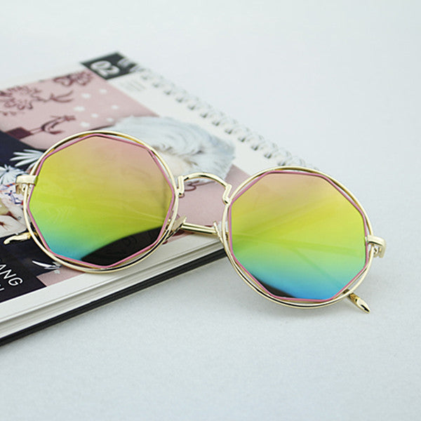 Damen Modische Achtkant-Sonnenbrille mit verspiegelten Gläsern Karnz
