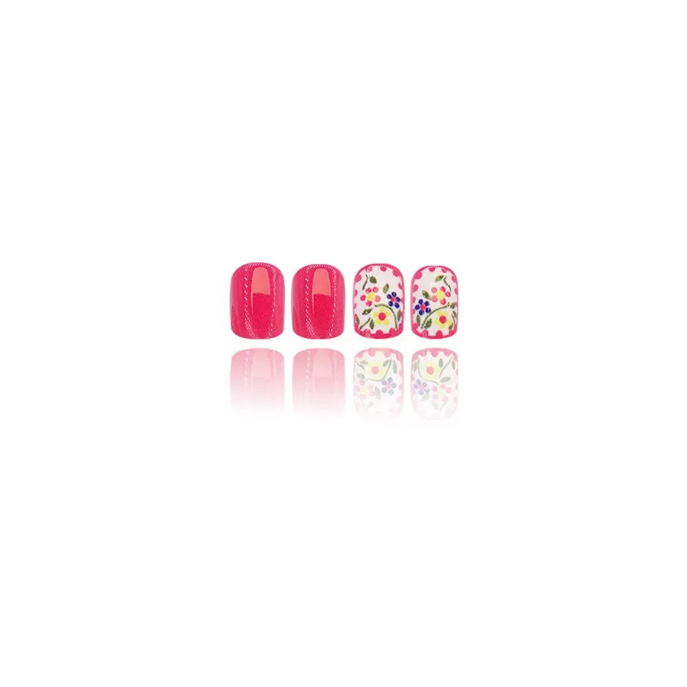 Handgemachtes Nageldesign Karnz