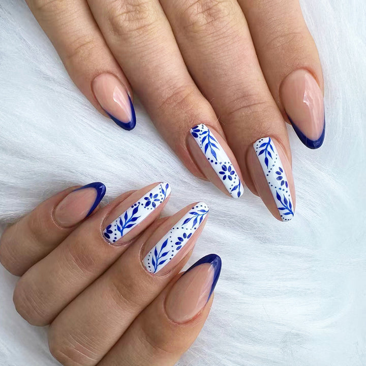 Kunstvolle Nagelverlängerungen Karnz