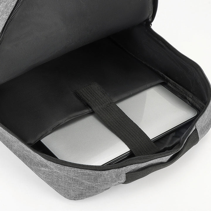Modischer Rucksack und Zubehörset Karnz