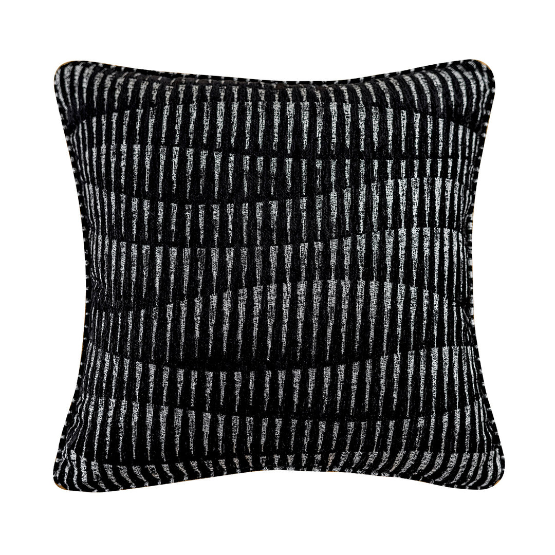 Designer Dekokissen mit modernem Linienmuster