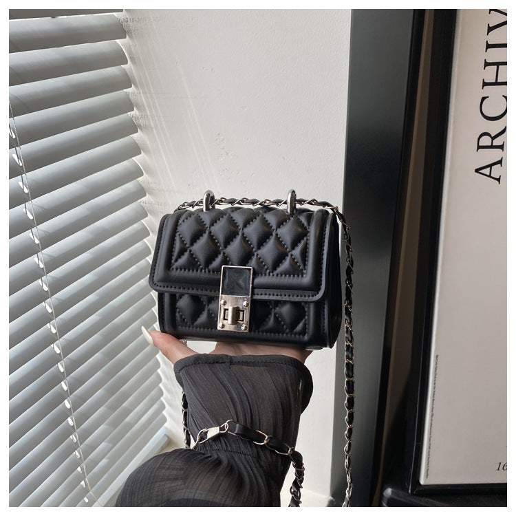 Elegante gesteppte Mini-Umhängetasche