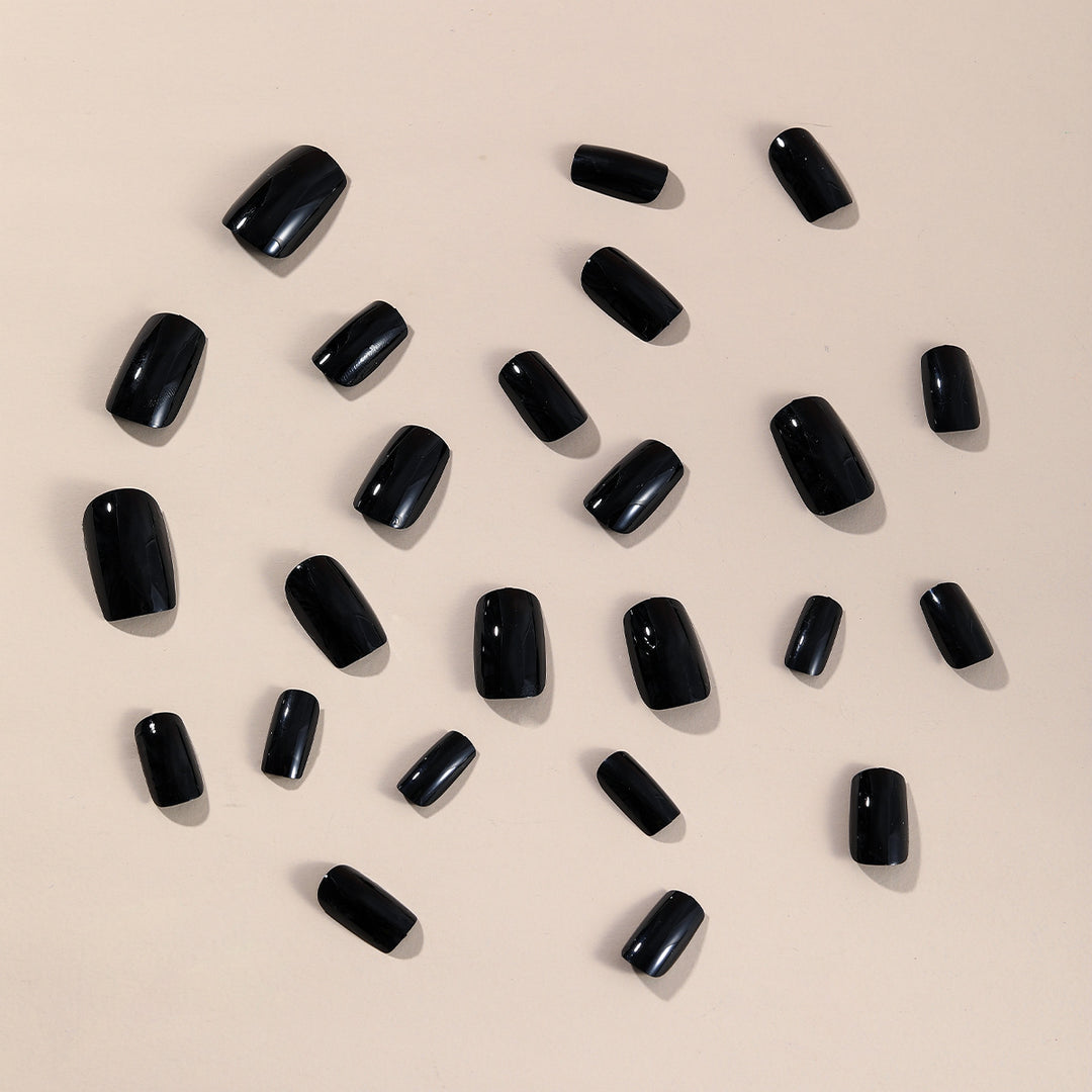 Glänzende Gel-Nagelkunstverlängerungen Karnz