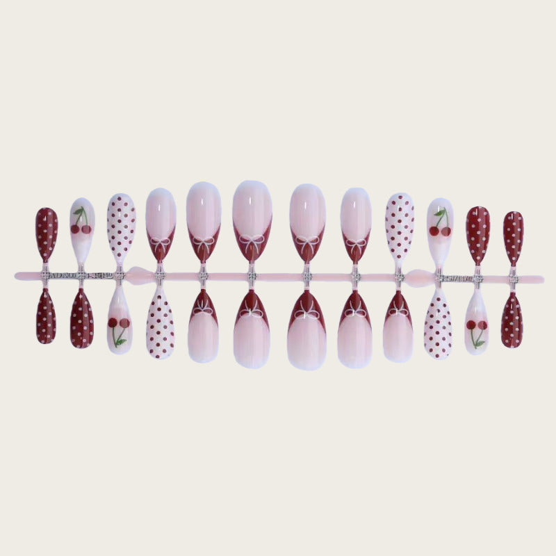 Kunstvolle Nageldesigns Karnz