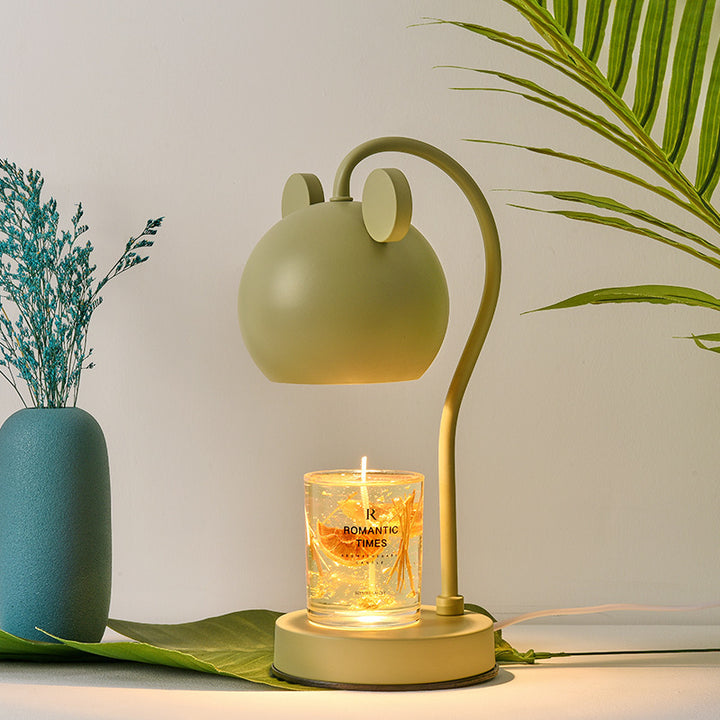 Verspielte Schreibtischlampe mit verstellbarem Arm