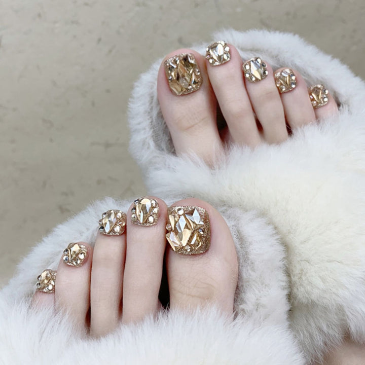 Künstlerische Edelstein Pediküre Nagelkunst