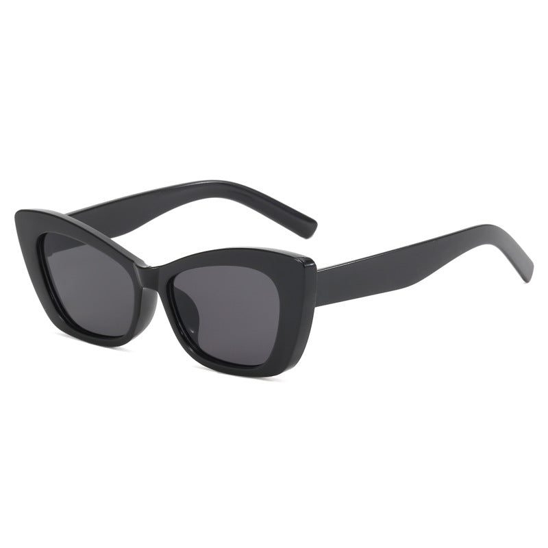 Damen Cat-Eye Sonnenbrille mit stylishen Elementen Karnz