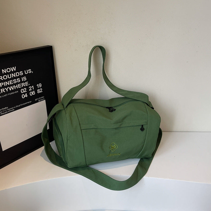 Stylische leichte Duffel Karnz