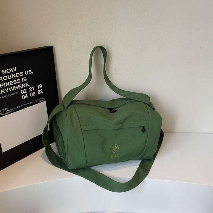 Stylische leichte Duffel Karnz